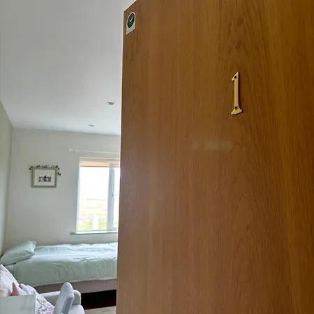 فندق مبيت وإفطار Aran Walkers جروف إنيشمور