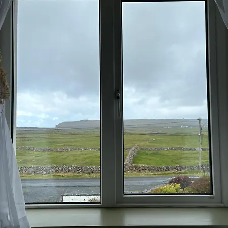 Aran Walkers Inis Mor